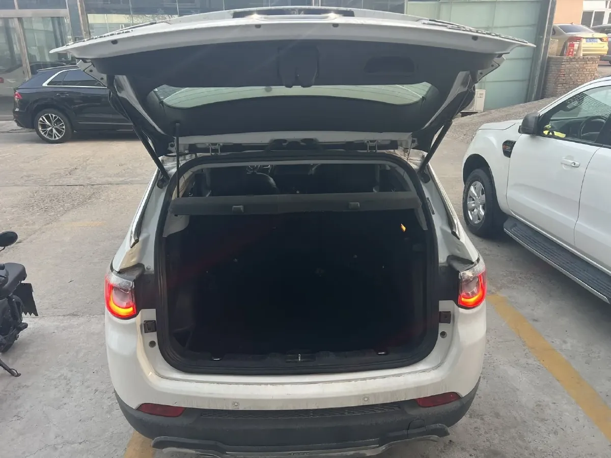 2017 Jeep Compass 1.4T 165HP L4 7DCT,autocango,china used car exporter,china ev exporter,chinese used car exporter,chinese used ev exporter