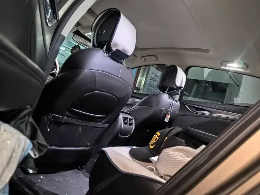 2019 Buick Larcosse 2.0T 241HP L4 9AT,autocango,china used car exporter,china ev exporter,chinese used car exporter,chinese used ev exporter