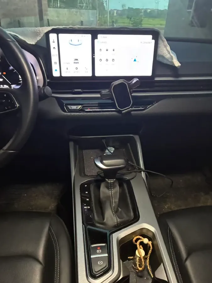 2025 Geely Emgrand 1.5L 127HP L4 CVT,autocango,china used car exporter,china ev exporter,chinese used car exporter,chinese used ev exporter