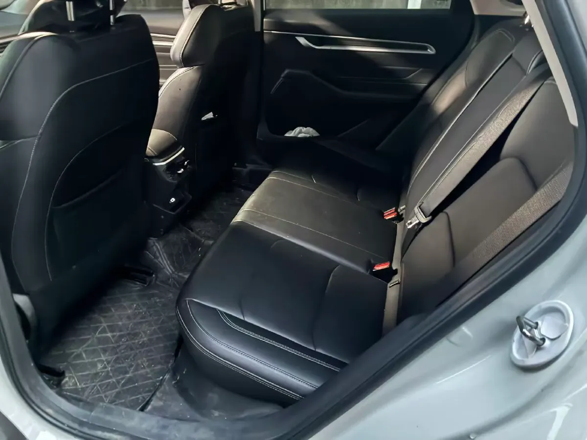 2025 Geely Emgrand 1.5L 127HP L4 CVT,autocango,china used car exporter,china ev exporter,chinese used car exporter,chinese used ev exporter