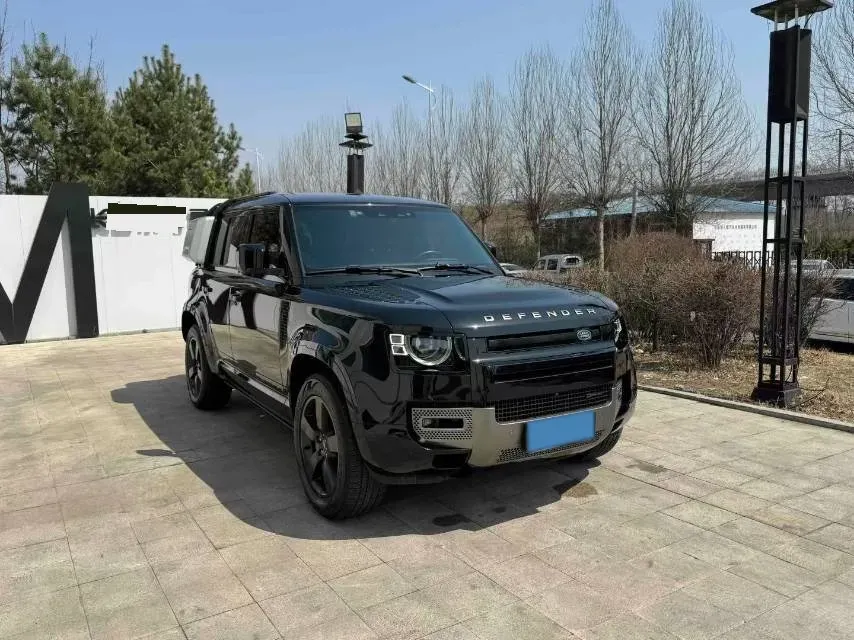 2022 Land Rover Defender 3.0T 400HP L6 8AT,autocango,china used car exporter,china ev exporter,chinese used car exporter,chinese used ev exporter