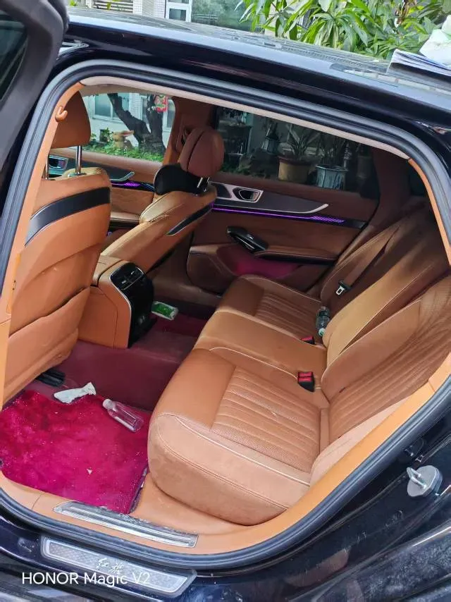 2024 HongQi H9 2.0T 252HP L4 7DCT,autocango,china used car exporter,china ev exporter,chinese used car exporter,chinese used ev exporter