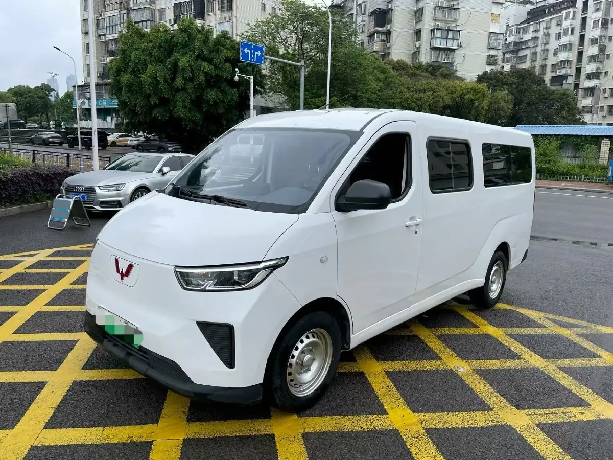 2024 WuLing YangGuang BEV 41.9KWH,autocango,china used car exporter,china ev exporter,chinese used car exporter,chinese used ev exporter