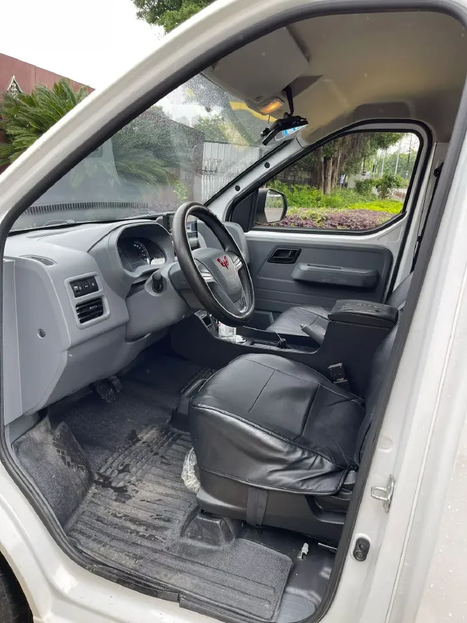 2024 WuLing YangGuang BEV 41.9KWH,autocango,china used car exporter,china ev exporter,chinese used car exporter,chinese used ev exporter