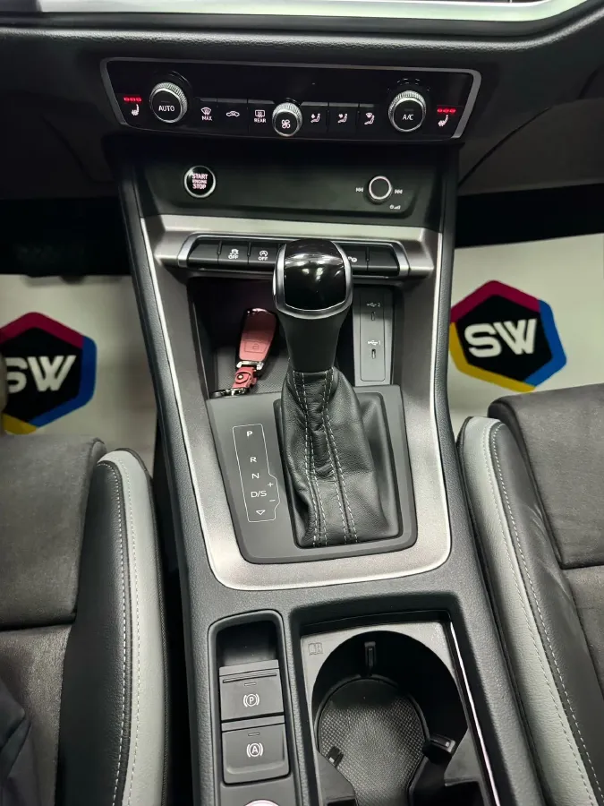 2022 Audi Q3 1.4T 150HP L4 7DCT,autocango,china used car exporter,china ev exporter,chinese used car exporter,chinese used ev exporter