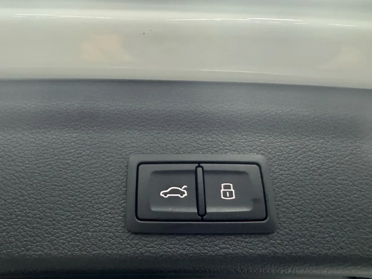 2022 Audi Q3 1.4T 150HP L4 7DCT,autocango,china used car exporter,china ev exporter,chinese used car exporter,chinese used ev exporter