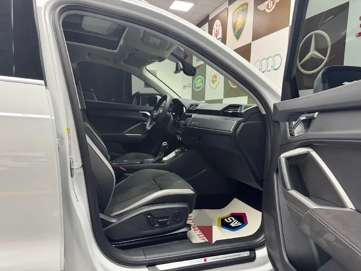 2022 Audi Q3 1.4T 150HP L4 7DCT,autocango,china used car exporter,china ev exporter,chinese used car exporter,chinese used ev exporter