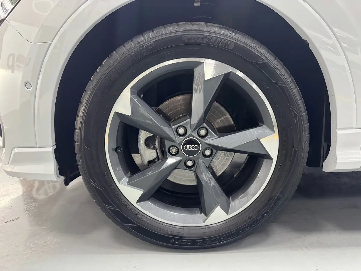 2022 Audi Q3 1.4T 150HP L4 7DCT,autocango,china used car exporter,china ev exporter,chinese used car exporter,chinese used ev exporter