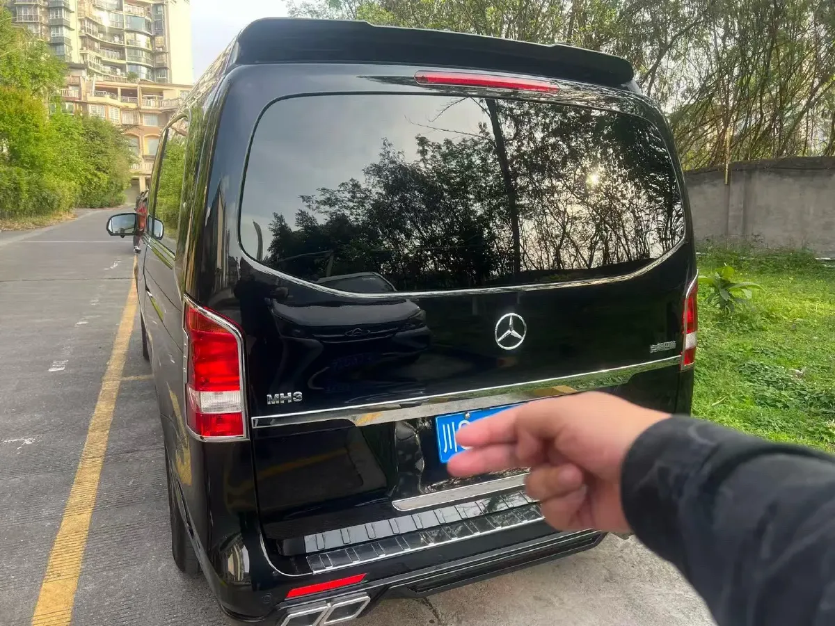 2023 Mercedes-Benz Vito 2.0T 211HP L4 9AT,autocango,china used car exporter,china ev exporter,chinese used car exporter,chinese used ev exporter