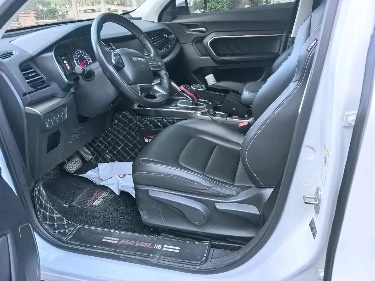 2020 Haval H6 1.5T 169HP L4 7DCT,autocango,china used car exporter,china ev exporter,chinese used car exporter,chinese used ev exporter