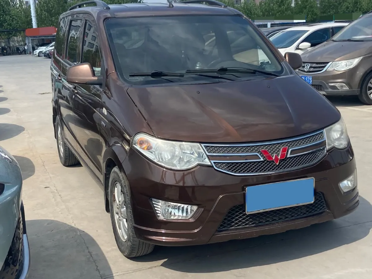 2016 WuLing HongGuang 1.5L 112HP L4 5MT,autocango,china used car exporter,china ev exporter,chinese used car exporter,chinese used ev exporter