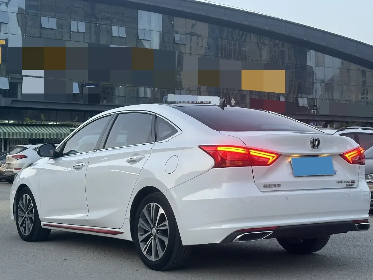 2021 ChangAn Raeton CC 1.5T 180HP L4 7DCT,autocango,china used car exporter,china ev exporter,chinese used car exporter,chinese used ev exporter