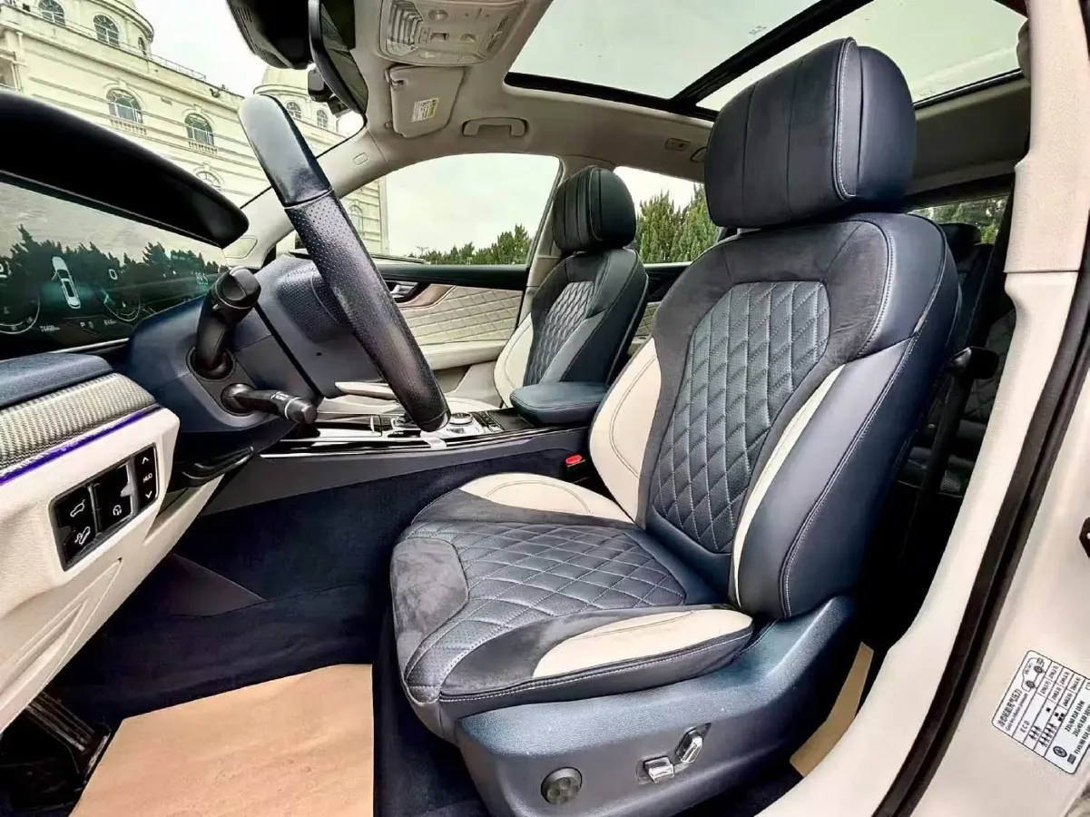 2019 HongQi HS5 2.0T 224HP L4 6AT,autocango,china used car exporter,china ev exporter,chinese used car exporter,chinese used ev exporter