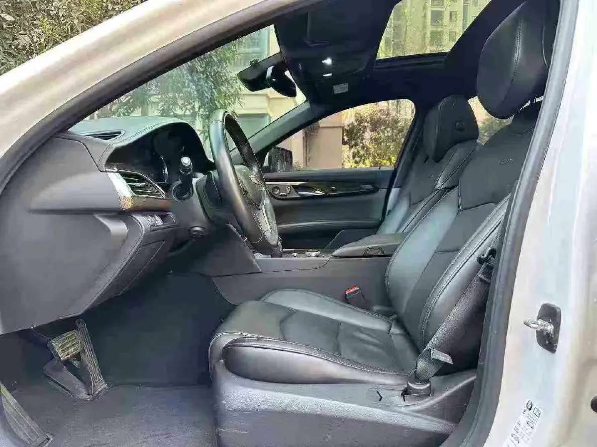 2022 Cadillac CT6 2.0T 237HP L4 10AT,autocango,china used car exporter,china ev exporter,chinese used car exporter,chinese used ev exporter