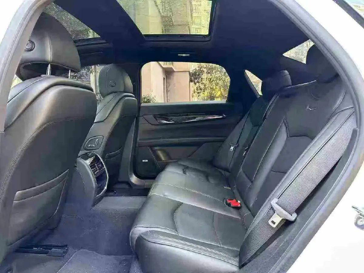 2022 Cadillac CT6 2.0T 237HP L4 10AT,autocango,china used car exporter,china ev exporter,chinese used car exporter,chinese used ev exporter