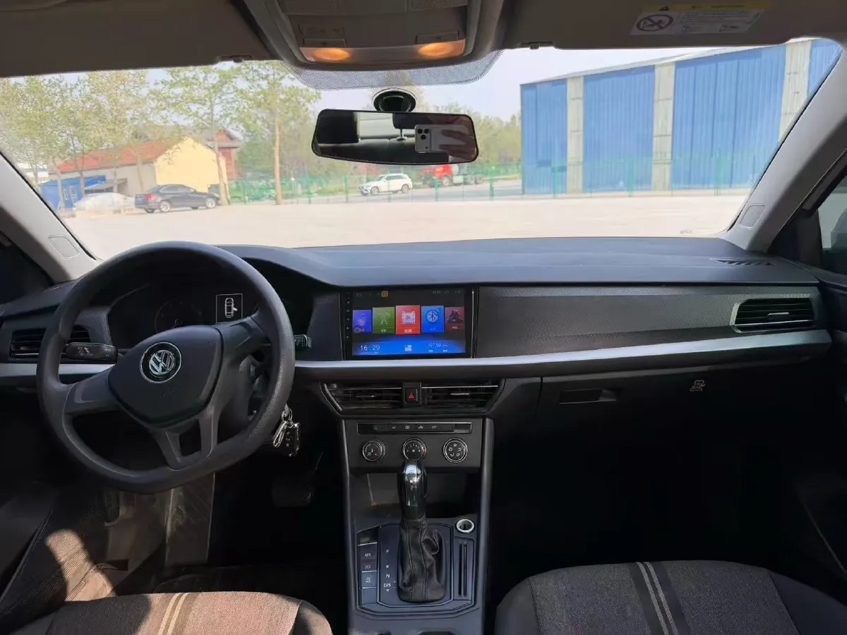 2019 Volkswagen T-Cross 1.5L 113HP L4 6AT,autocango,china used car exporter,china ev exporter,chinese used car exporter,chinese used ev exporter