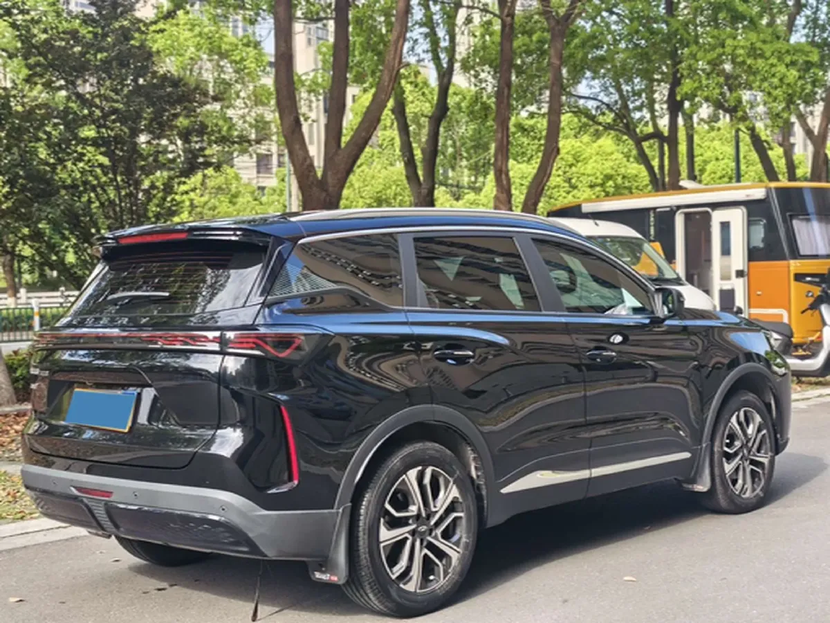 2025 Chery Tiggo 7 Plus 1.6T 197HP L4 8AT,autocango,china used car exporter,china ev exporter,chinese used car exporter,chinese used ev exporter