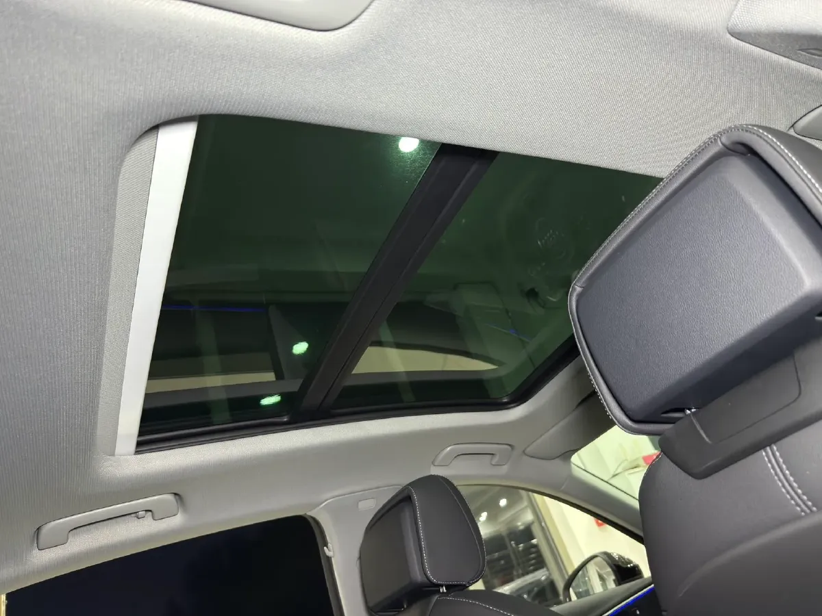 2023 Audi A4L 2.0T 190HP L4 7DCT,autocango,china used car exporter,china ev exporter,chinese used car exporter,chinese used ev exporter