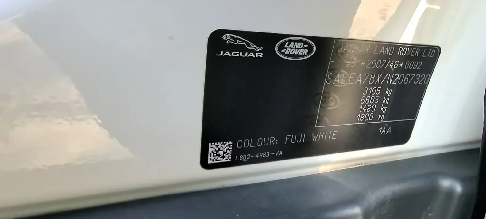 2022 Land Rover Defender 2.0T 300HP L4 8AT,autocango,china used car exporter,china ev exporter,chinese used car exporter,chinese used ev exporter