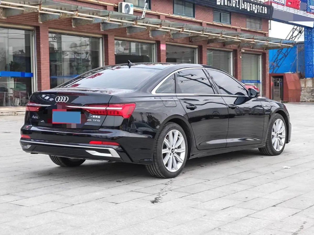 2024 Audi A6L 2.0T 245HP L4 7DCT,autocango,china used car exporter,china ev exporter,chinese used car exporter,chinese used ev exporter