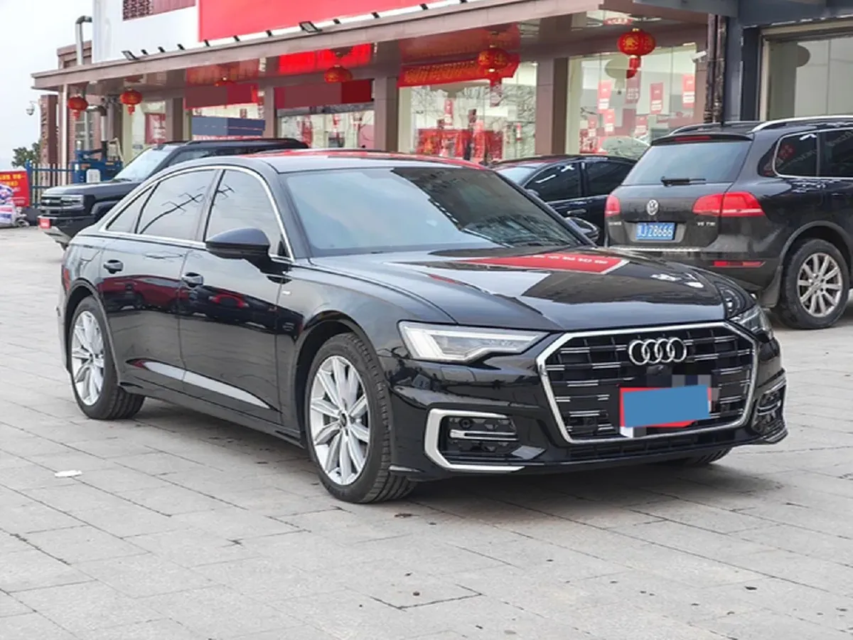 2024 Audi A6L 2.0T 245HP L4 7DCT,autocango,china used car exporter,china ev exporter,chinese used car exporter,chinese used ev exporter