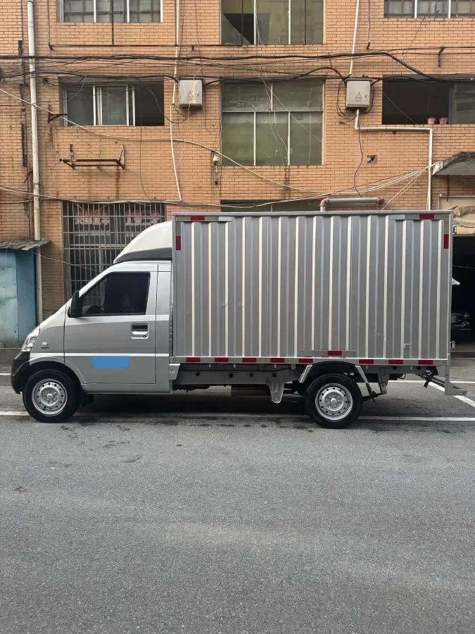 2021 WuLing RongGuang Mini Truck 1.5L 99HP L4 5MT,autocango,china used car exporter,china ev exporter,chinese used car exporter,chinese used ev exporter