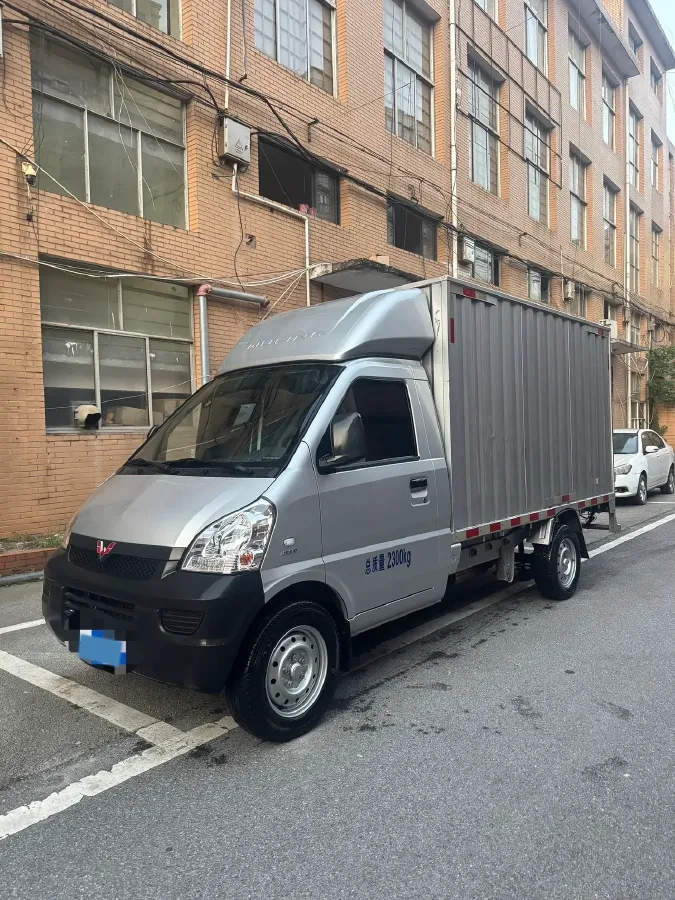 2021 WuLing RongGuang Mini Truck 1.5L 99HP L4 5MT,autocango,china used car exporter,china ev exporter,chinese used car exporter,chinese used ev exporter