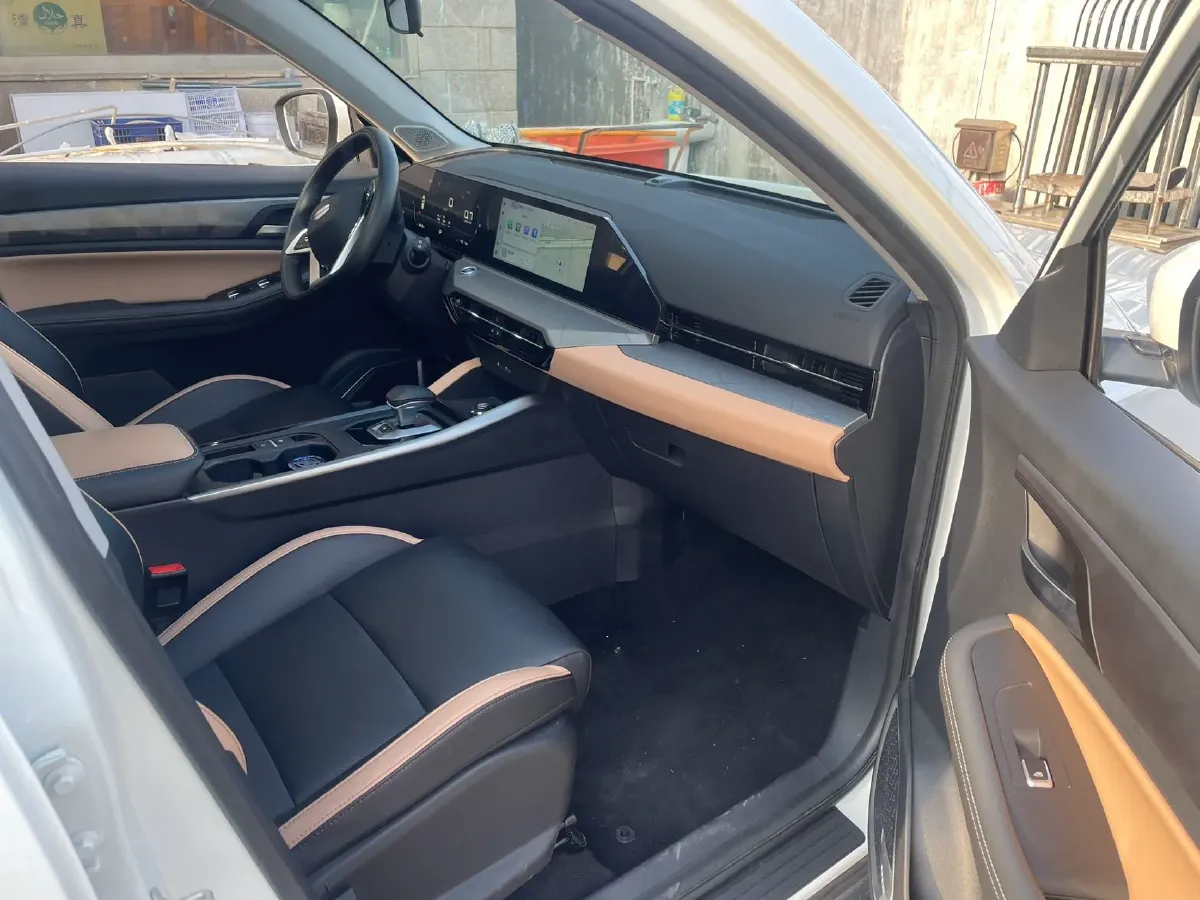 2024 Geely OkavangoPRO 1.5T 181HP L4 7DCT,autocango,china used car exporter,china ev exporter,chinese used car exporter,chinese used ev exporter