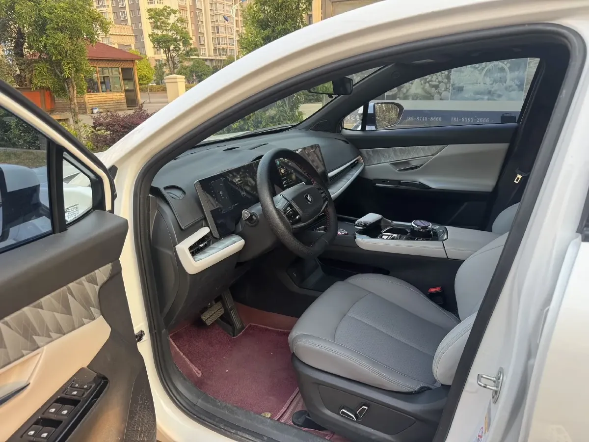 2023 ChangAn UNI-T 1.5T 188HP L4 7DCT,autocango,china used car exporter,china ev exporter,chinese used car exporter,chinese used ev exporter