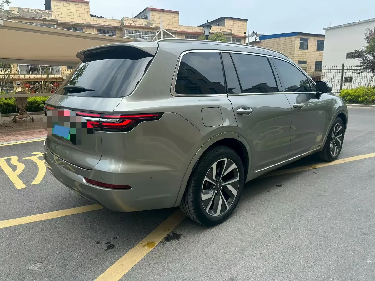 2021 Li ONE Range Extended 131HP REEV 40.5KWH,autocango,china used car exporter,china ev exporter,chinese used car exporter,chinese used ev exporter