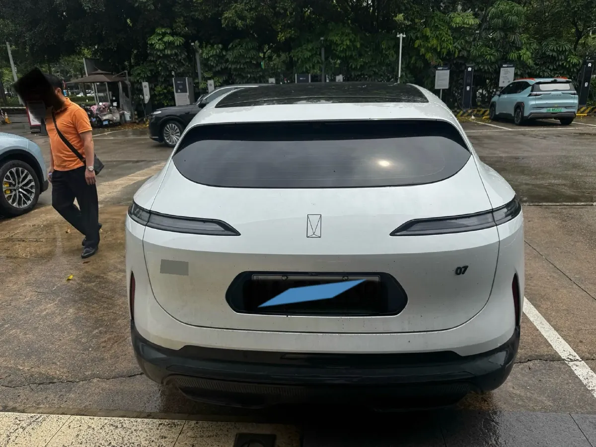2024 Avatr 07 1.5T 156HP L4 REEV 39.05KWH,autocango,china used car exporter,china ev exporter,chinese used car exporter,chinese used ev exporter