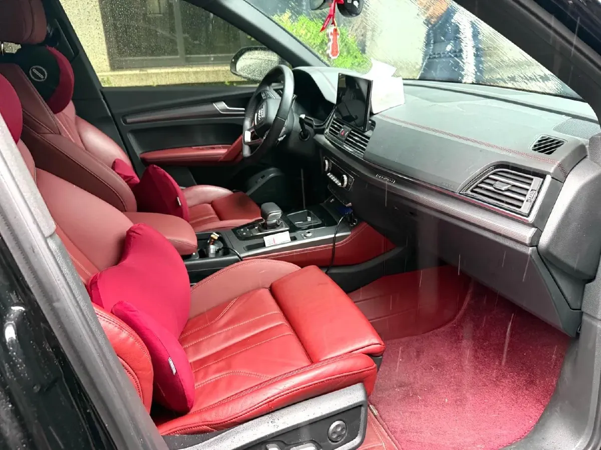 2024 Audi Q5L 2.0T 245HP L4 7DCT,autocango,china used car exporter,china ev exporter,chinese used car exporter,chinese used ev exporter