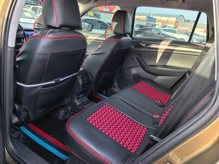 2018 Skoda Kodiak 2.0T 186HP L4 7DCT,autocango,china used car exporter,china ev exporter,chinese used car exporter,chinese used ev exporter