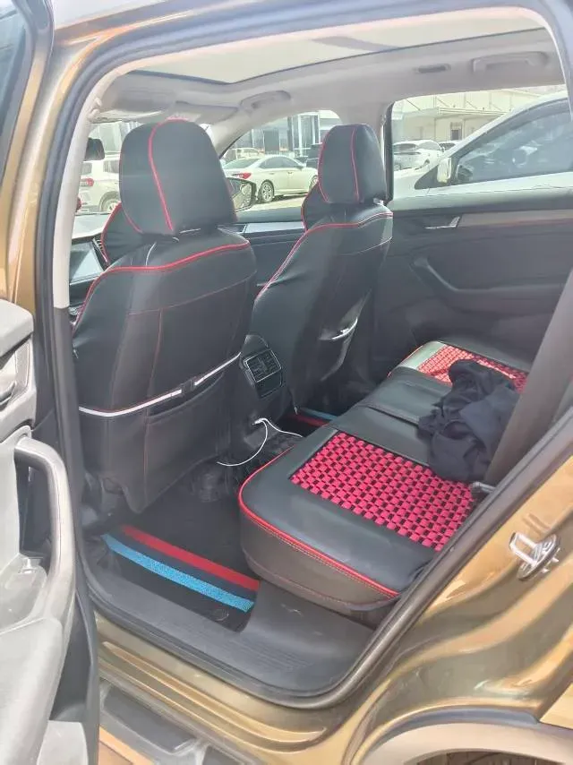 2018 Skoda Kodiak 2.0T 186HP L4 7DCT,autocango,china used car exporter,china ev exporter,chinese used car exporter,chinese used ev exporter