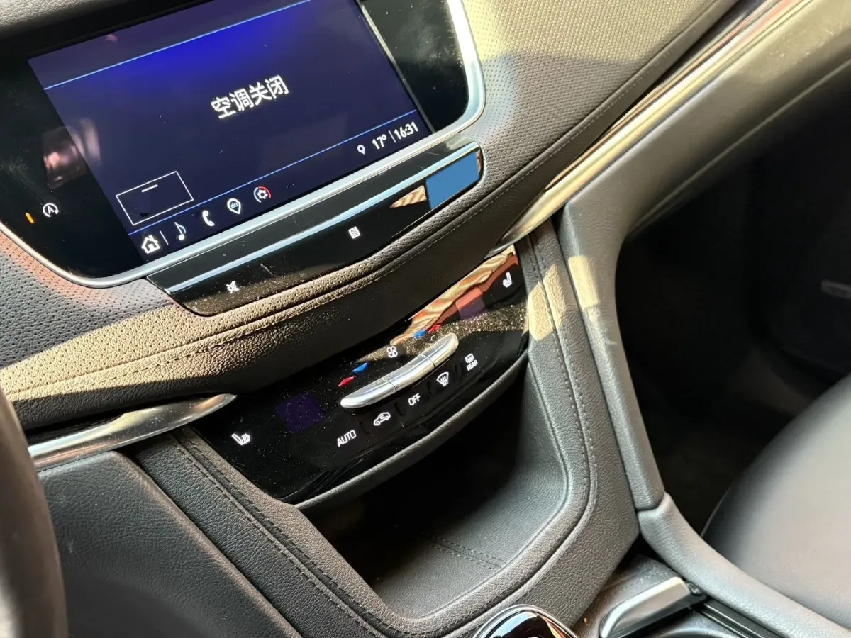 2021 Cadillac XT5 2.0T 237HP L4 9AT,autocango,china used car exporter,china ev exporter,chinese used car exporter,chinese used ev exporter