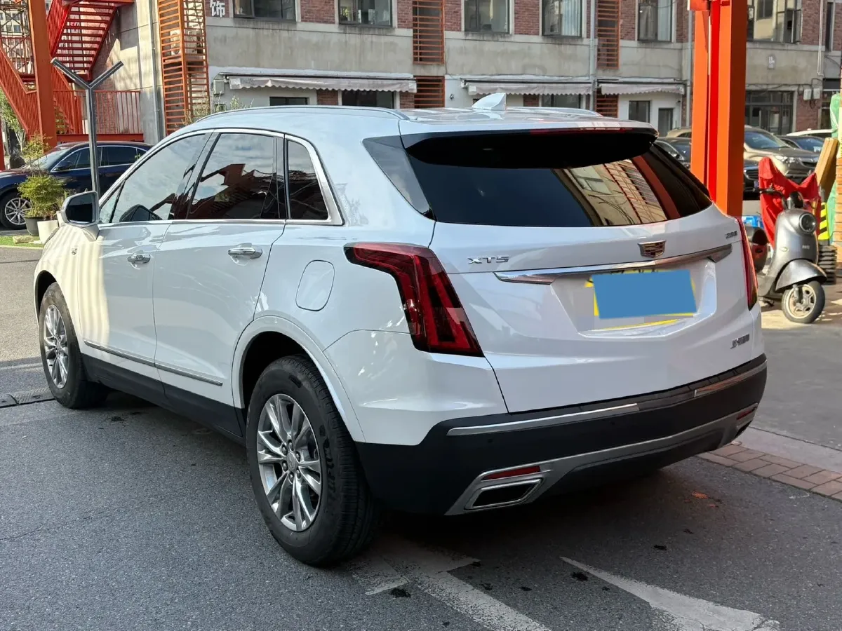 2021 Cadillac XT5 2.0T 237HP L4 9AT,autocango,china used car exporter,china ev exporter,chinese used car exporter,chinese used ev exporter