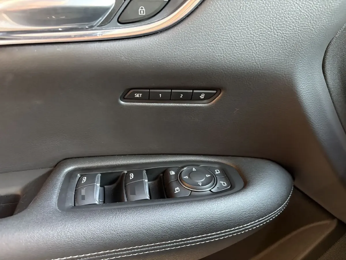 2021 Cadillac XT5 2.0T 237HP L4 9AT,autocango,china used car exporter,china ev exporter,chinese used car exporter,chinese used ev exporter