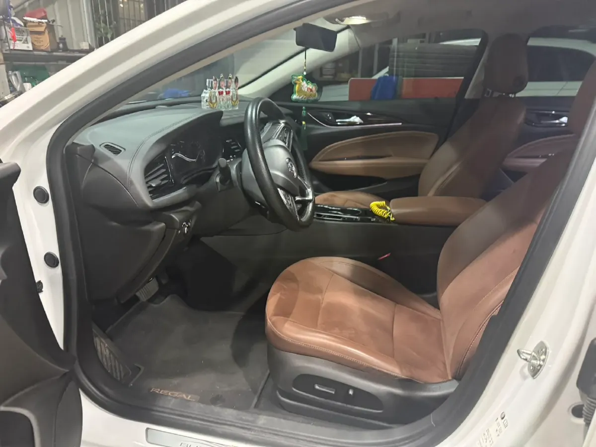 2022 Buick Regal 2.0T 237HP L4 9AT,autocango,china used car exporter,china ev exporter,chinese used car exporter,chinese used ev exporter