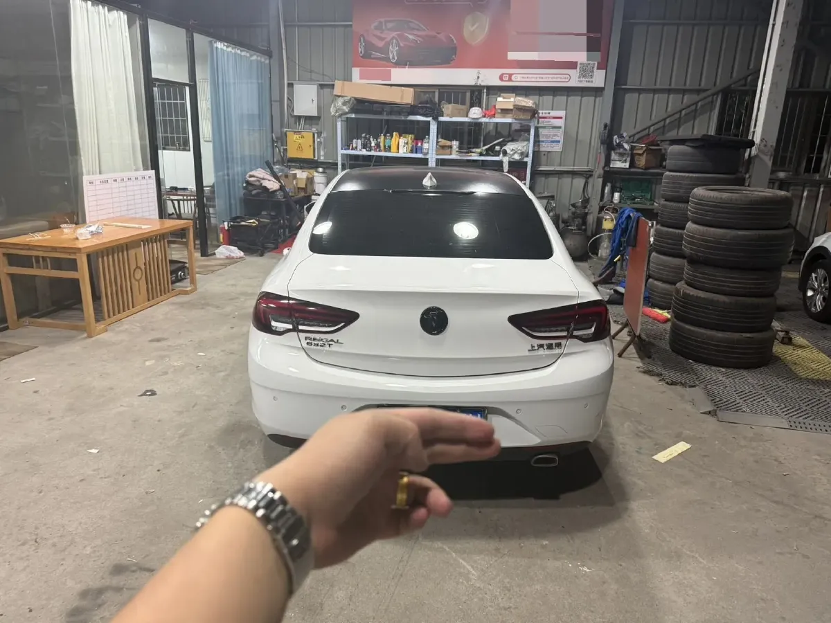 2022 Buick Regal 2.0T 237HP L4 9AT,autocango,china used car exporter,china ev exporter,chinese used car exporter,chinese used ev exporter
