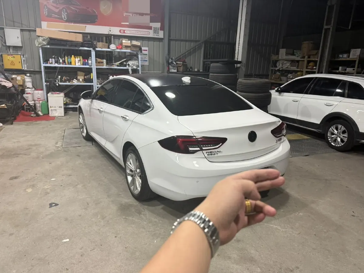 2022 Buick Regal 2.0T 237HP L4 9AT,autocango,china used car exporter,china ev exporter,chinese used car exporter,chinese used ev exporter