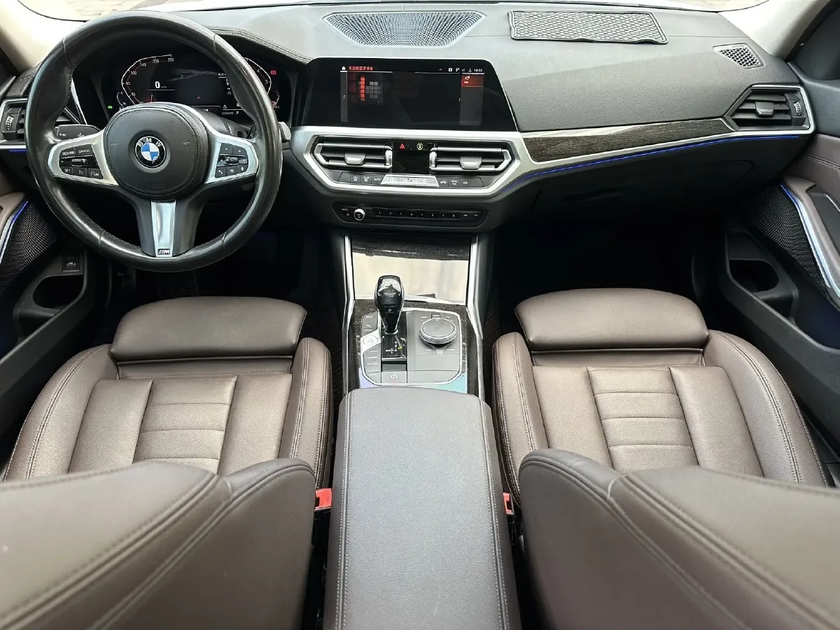 2021 BMW 3 Series 2.0T 184HP L4 8AT,autocango,china used car exporter,china ev exporter,chinese used car exporter,chinese used ev exporter