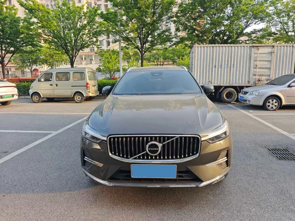 2022 Volvo XC60 2.0T 250HP L4 8AT,autocango,china used car exporter,china ev exporter,chinese used car exporter,chinese used ev exporter