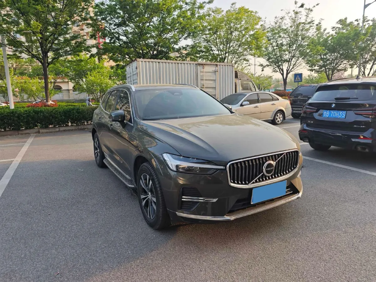 2022 Volvo XC60 2.0T 250HP L4 8AT,autocango,china used car exporter,china ev exporter,chinese used car exporter,chinese used ev exporter