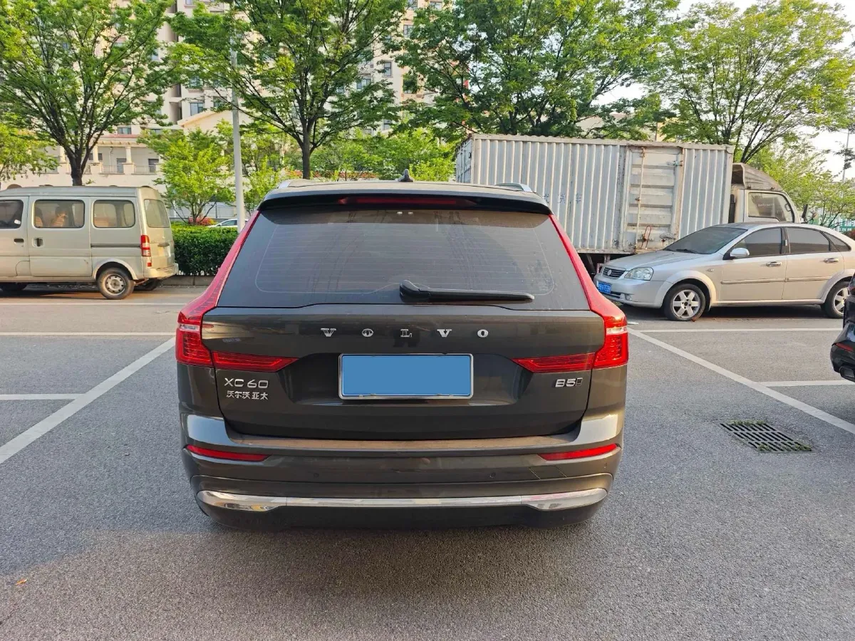 2022 Volvo XC60 2.0T 250HP L4 8AT,autocango,china used car exporter,china ev exporter,chinese used car exporter,chinese used ev exporter