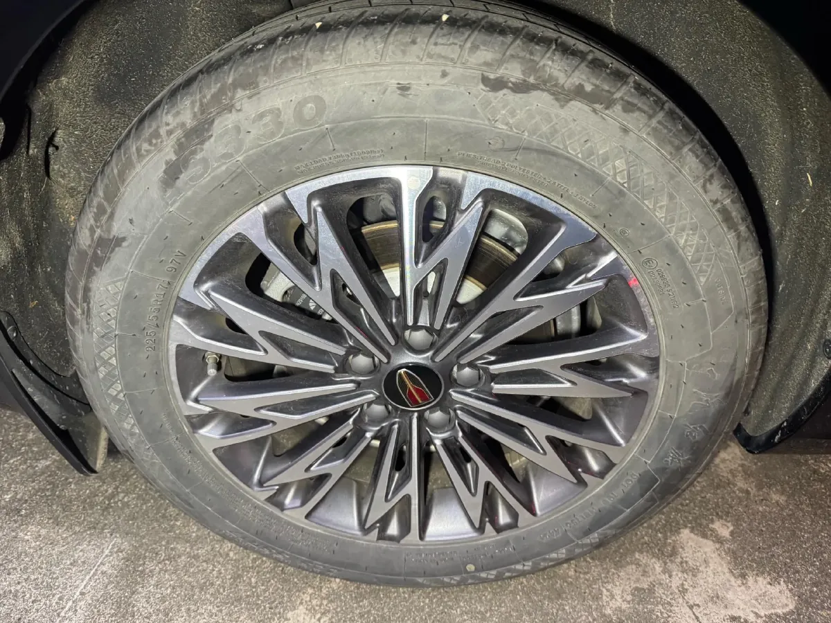 2024 HongQi H5 1.5T 169HP L4 7DCT,autocango,china used car exporter,china ev exporter,chinese used car exporter,chinese used ev exporter