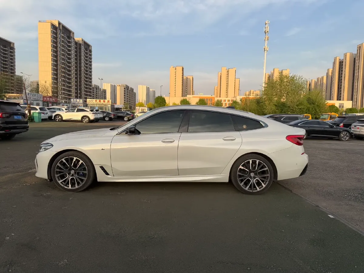 2022 BMW 6 Series GT 2.0T 245HP L4 8AT,autocango,china used car exporter,china ev exporter,chinese used car exporter,chinese used ev exporter