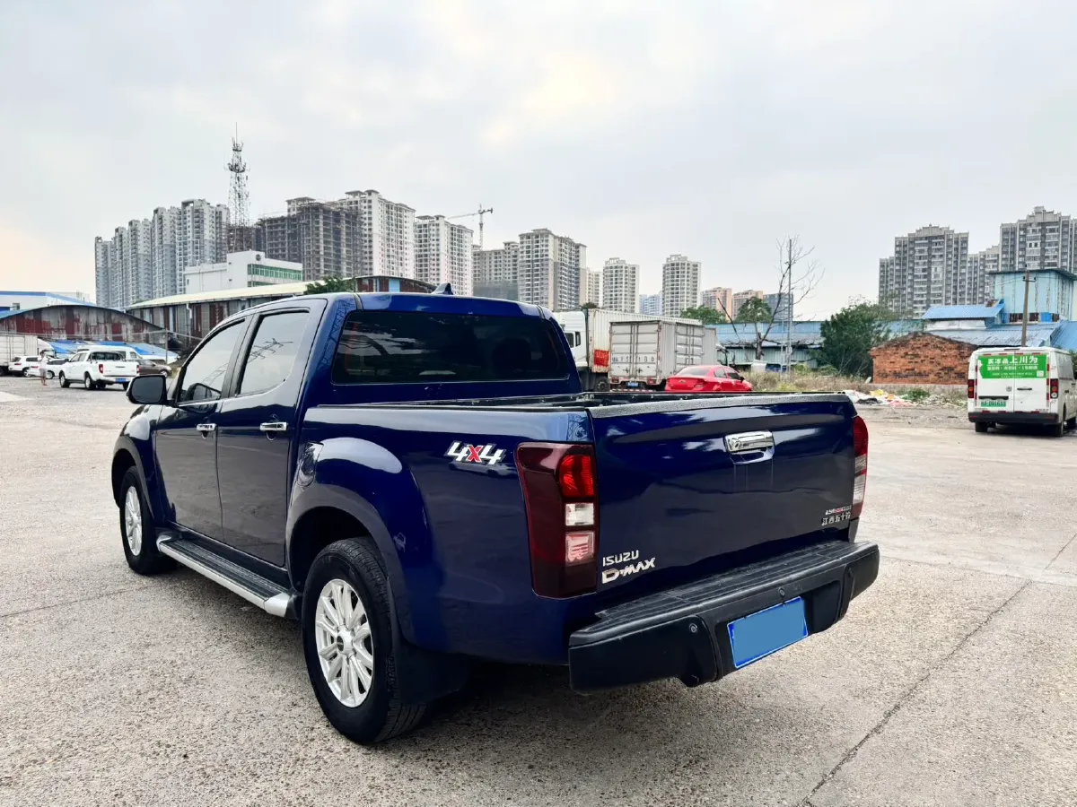 2020 Mitsubishi Outlander 2.4L 192HP L4 CVT,autocango,china used car exporter,china ev exporter,chinese used car exporter,chinese used ev exporter