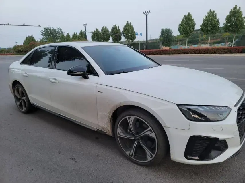 2024 Audi A4L 2.0T 190HP L4 7DCT,autocango,china used car exporter,china ev exporter,chinese used car exporter,chinese used ev exporter