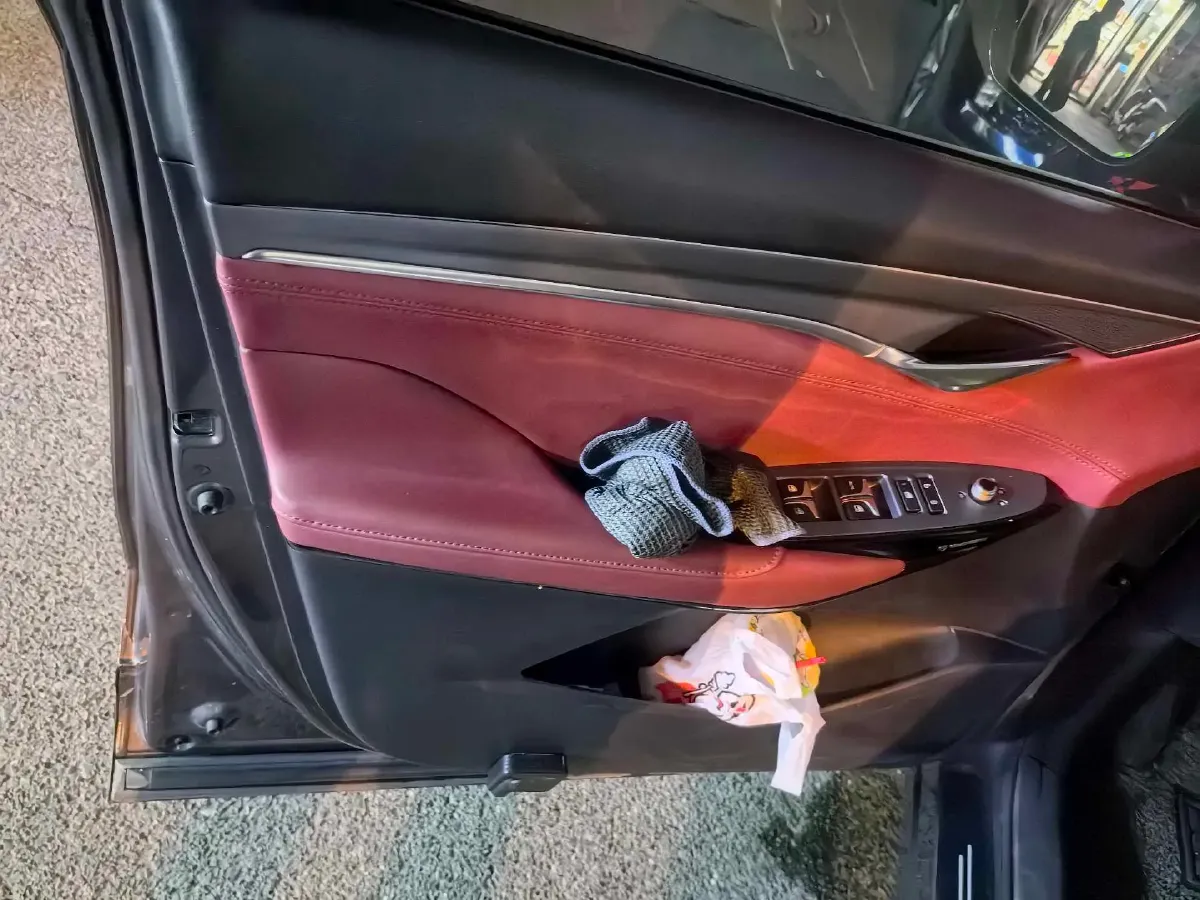 2022 ChangAn CS75 Plus 1.5T 178HP L4 6AT,autocango,china used car exporter,china ev exporter,chinese used car exporter,chinese used ev exporter