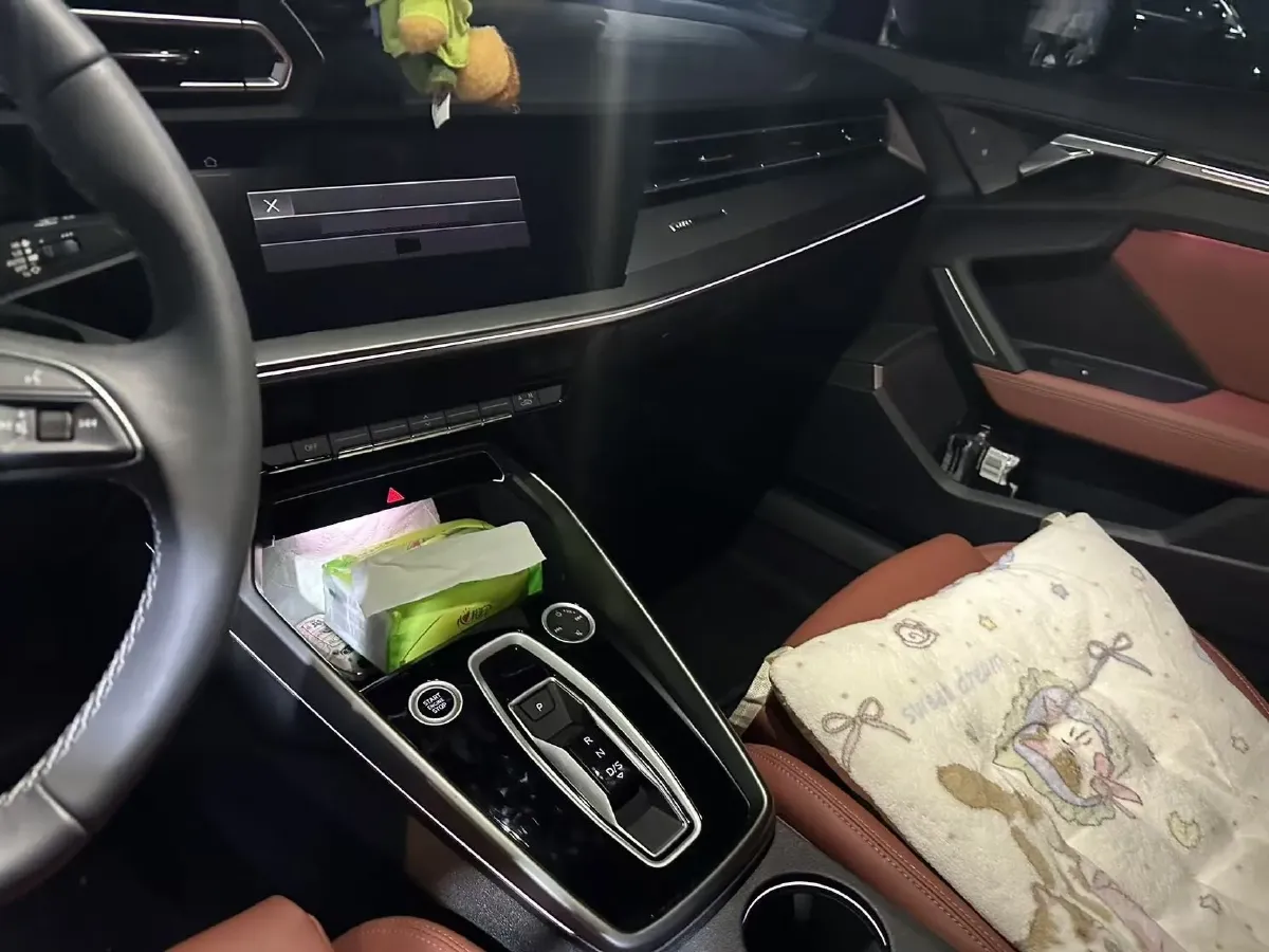 2025 Audi A3 1.5T 160HP L4 7DCT,autocango,china used car exporter,china ev exporter,chinese used car exporter,chinese used ev exporter